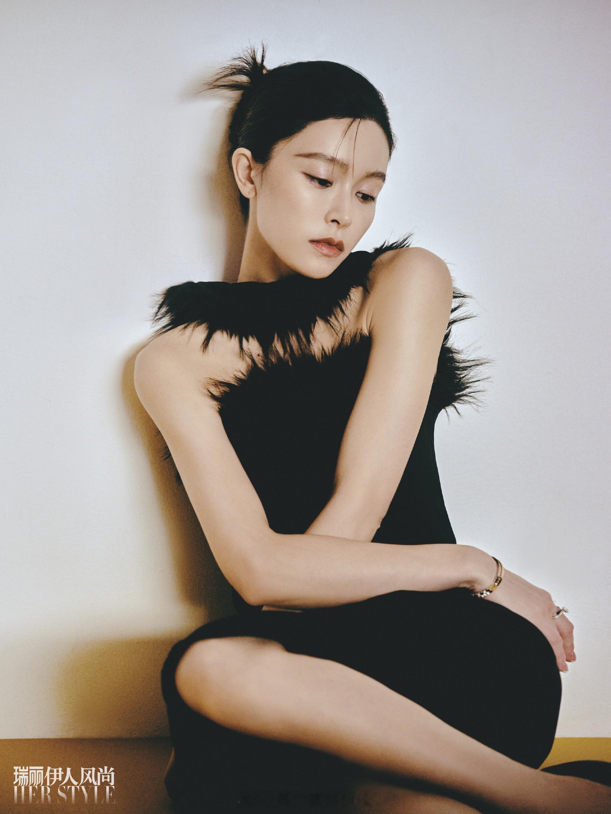 文咏珊杂志写真大片