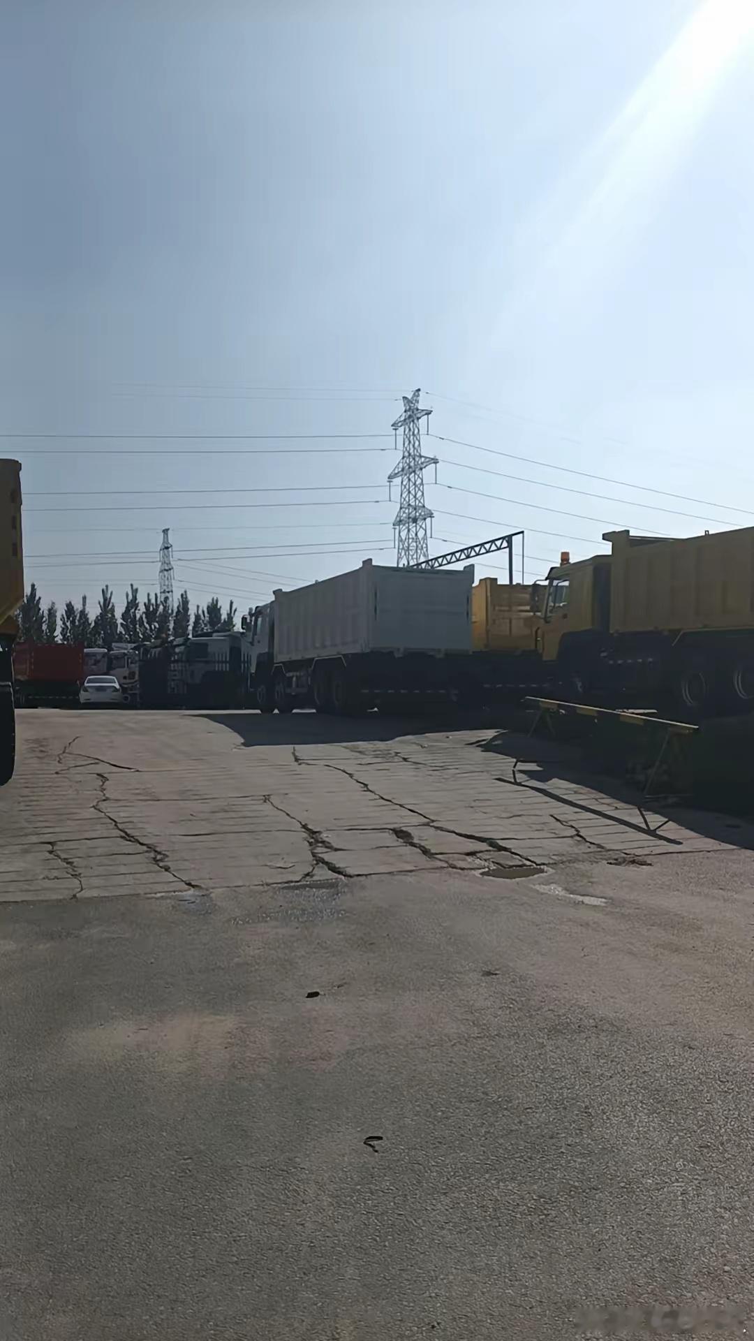 今天接触了个新行业，送车。从济南到天津港，不到400公里，1200元，看着挺多，