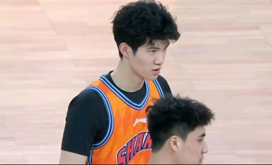 数据不会说谎：上海久事之所以30分大胜南京天之蓝，就因为这4人发挥太出彩了……