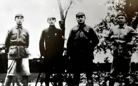 1940年，16岁的李混子当上村抗日游击队爆炸组组长，带着一群农民兄弟在平汉铁路