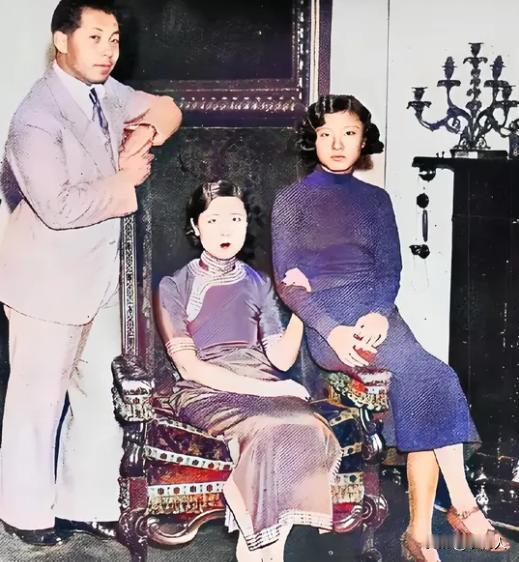 1933年，张学良和妻子于凤芝在英国时的合影。然而镜头中的他身材已经开始走样，头