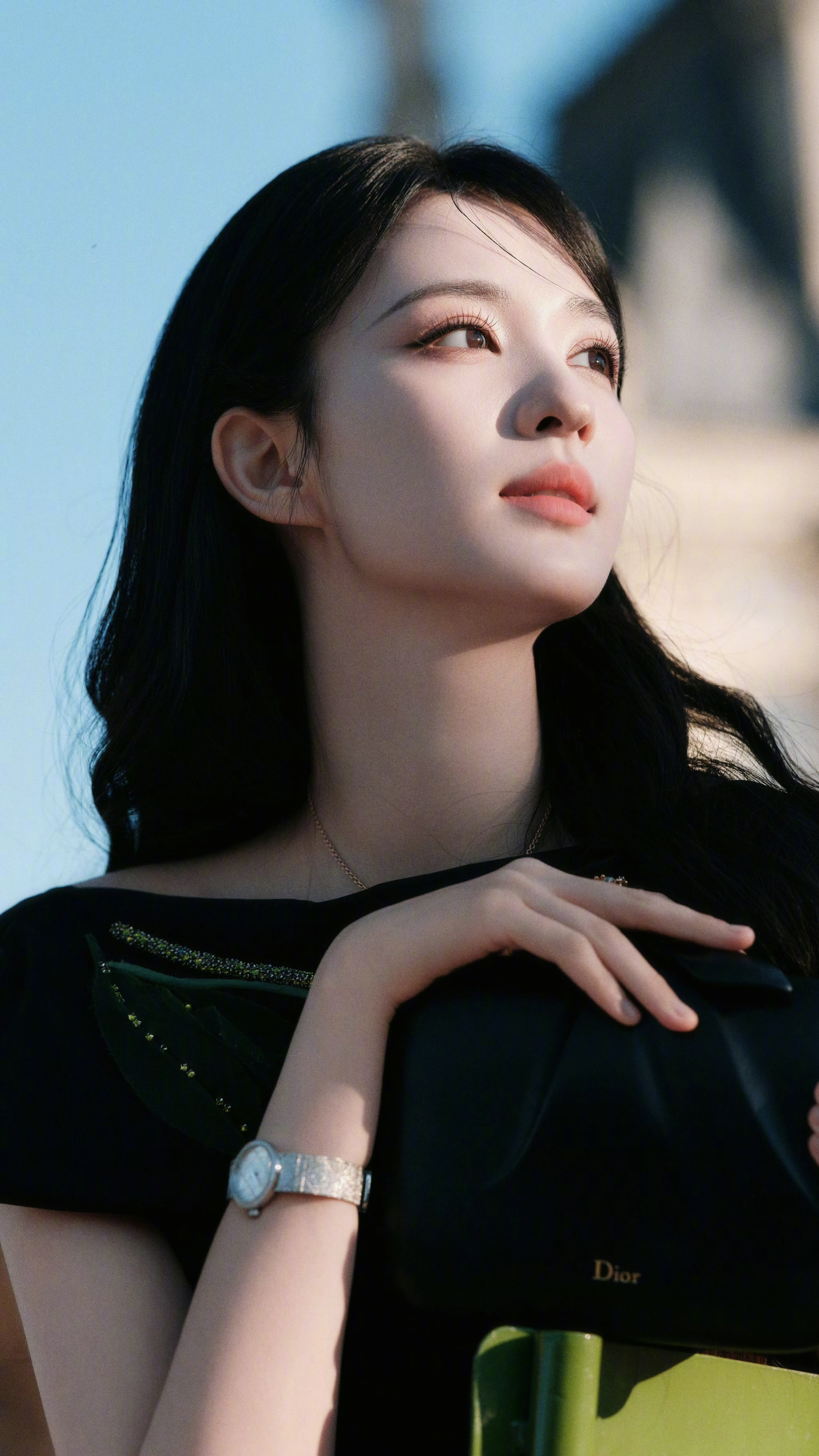 王楚然｜Dior看秀今年真的开局顺利✨《成何体统》+春晚路人缘大翻盘现在又拿