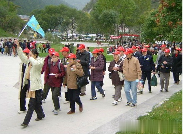 我退休10年, 8年的旅游试错, 终于发现最适合老年人的旅游方式