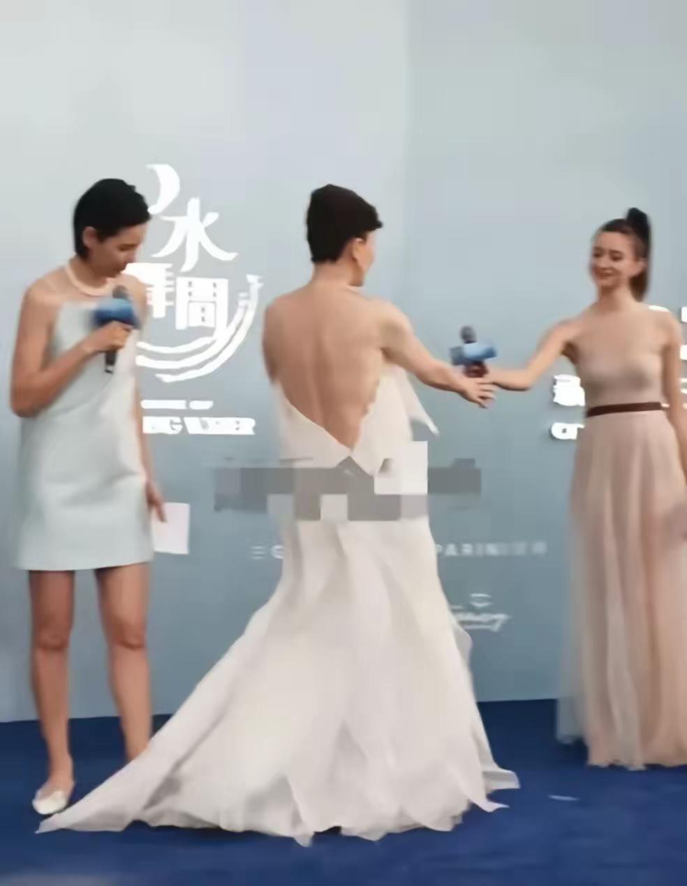 刘嘉玲最近的活动照，这都穿的是啥啊，又不好看