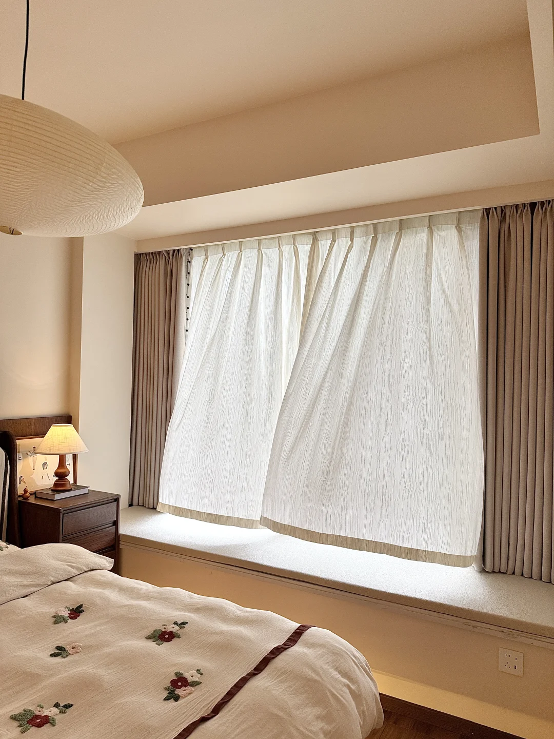 人生建议！中古卧室飘窗窗帘都去这么选～