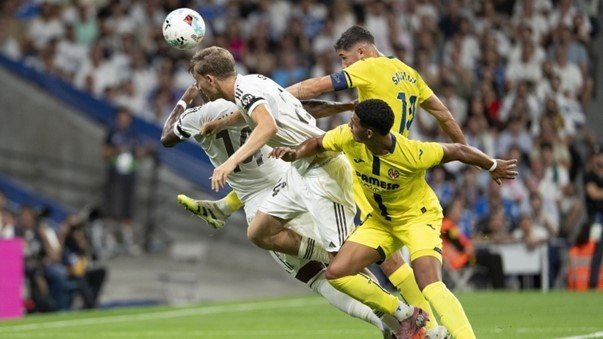 比利亚雷亚尔vs皇家马德里: 西甲积分榜二三名间的对决