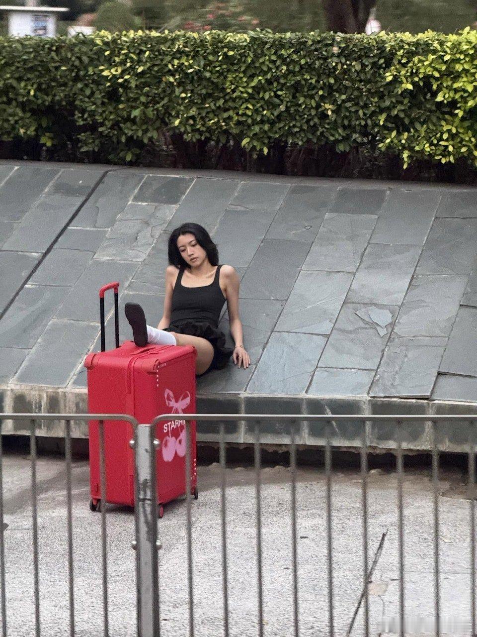 現年35歲的視后蔡思貝（Sisley）自2013年當選港姐亞軍後，一直備受無綫（