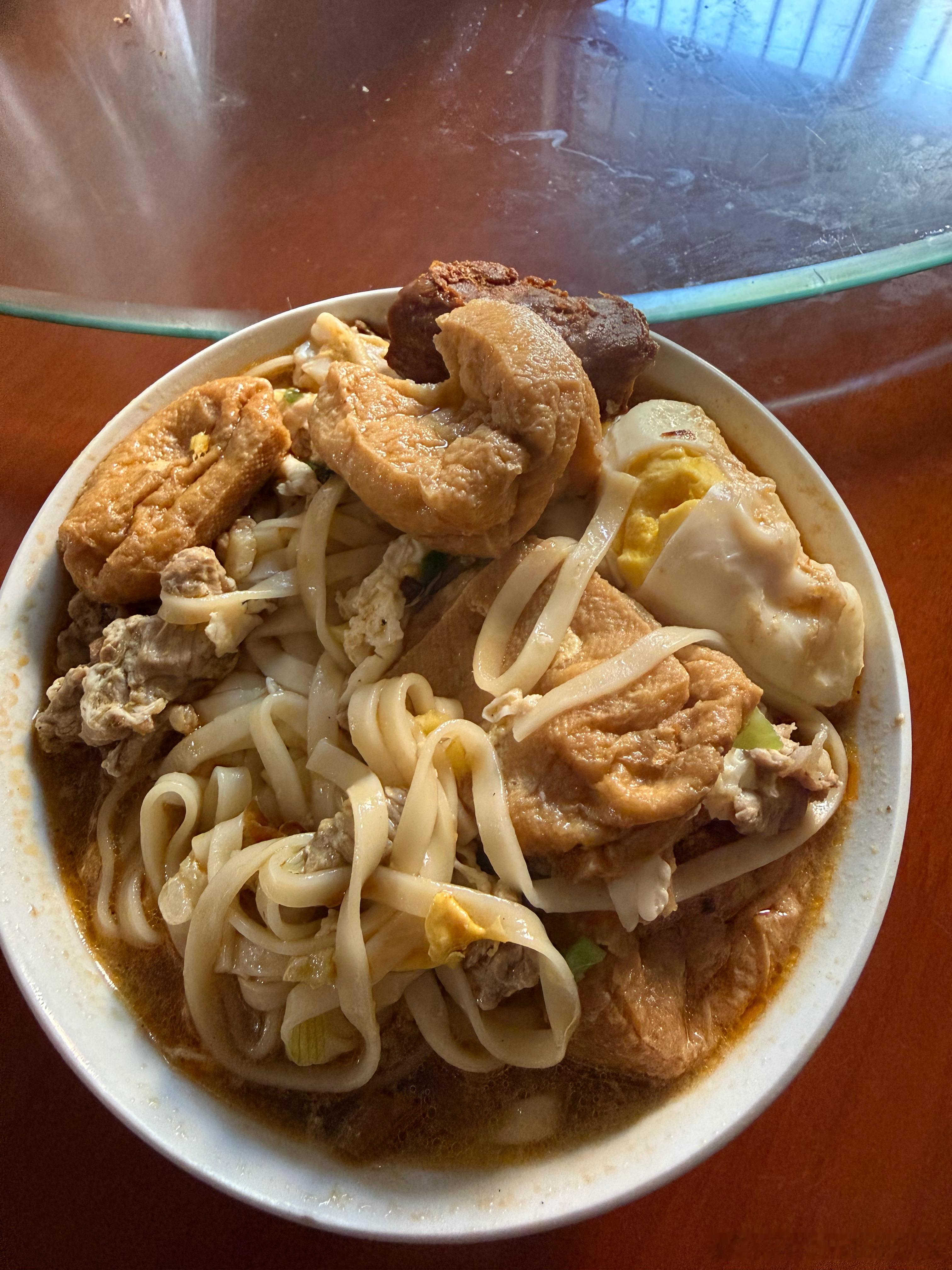 超能量面条，吃完上班去了