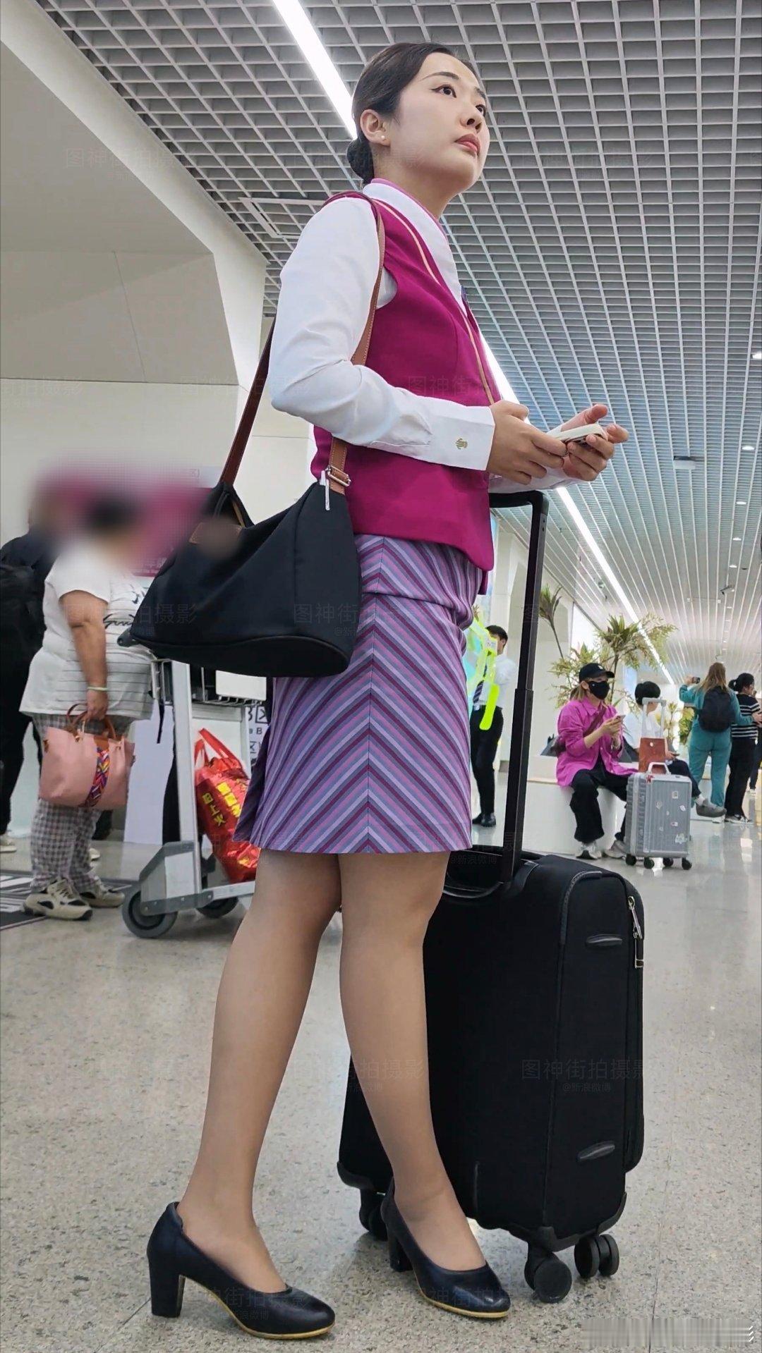 最美空姐哇塞街拍摄影【编码YS1533】【空19】原sp2′52″已上jia