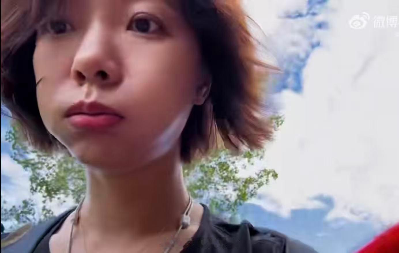 王珞丹回应白月光滤镜看到王珞丹这样真诚地回应粉丝，真的觉得特别暖心。在这个快