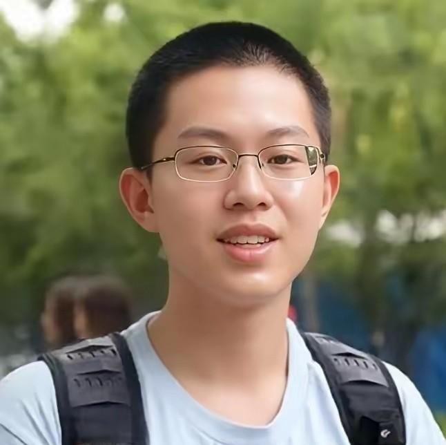 太清醒了！浩宁，河北省高考理科状元，全国一卷最高分纪录保持者，清华大学超级学霸，国家奖学金，放弃海外
