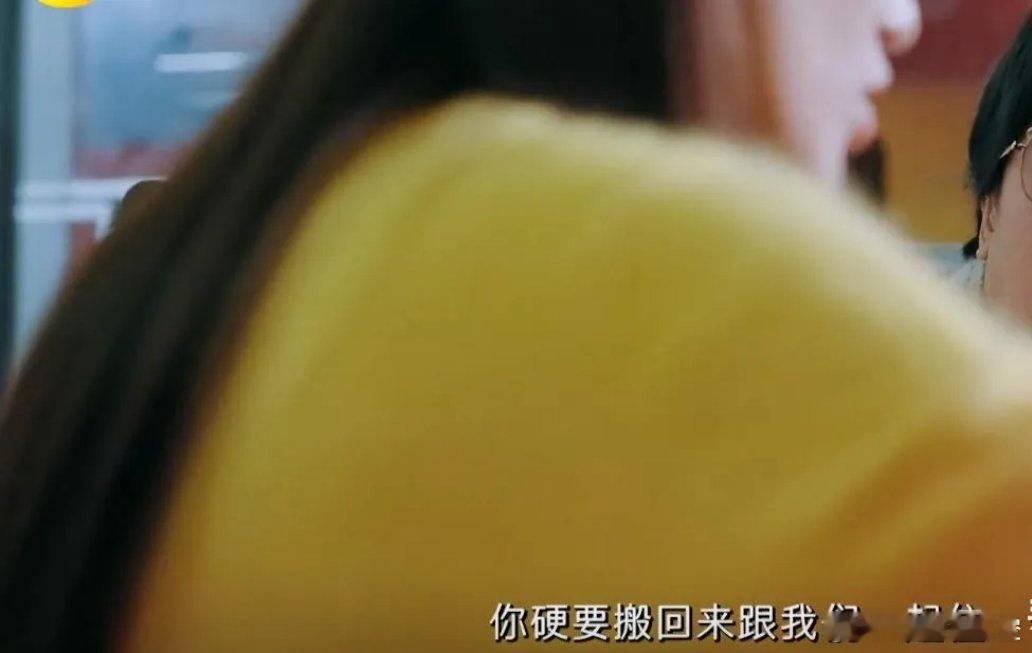 黄圣依离婚后的生活，给所有打算离婚的女人敲响了警钟！本以为回娘家能寻个避风港，没