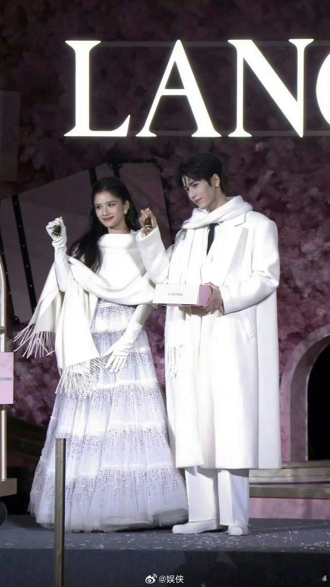 张凌赫张婧仪简直就是王子和公主，这两人都好权威呀，同框好几次了，感觉化学反应挺足