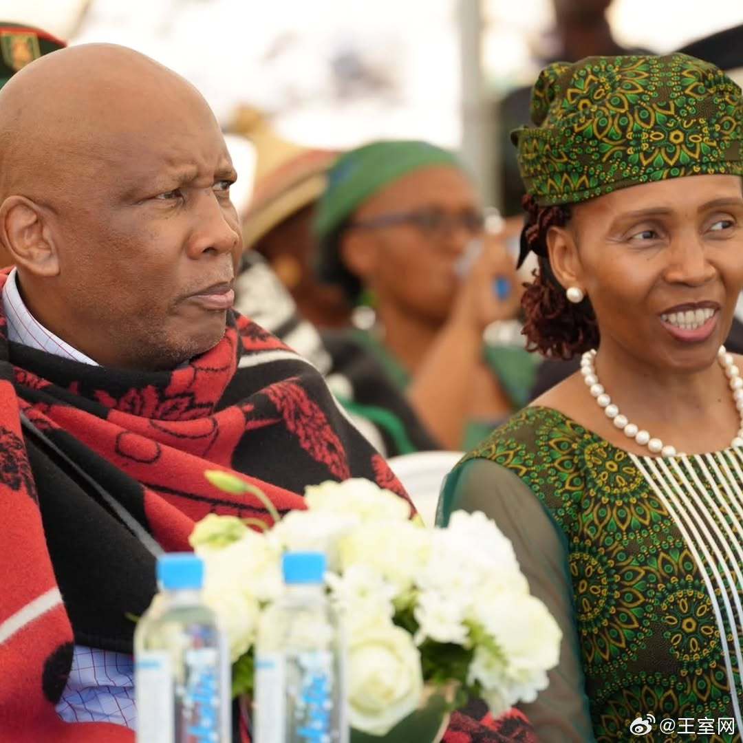莱索托王室🇱🇸3月11日，莱齐耶三世国王和王后玛塞纳蒂·莫哈托·塞伊索、莱