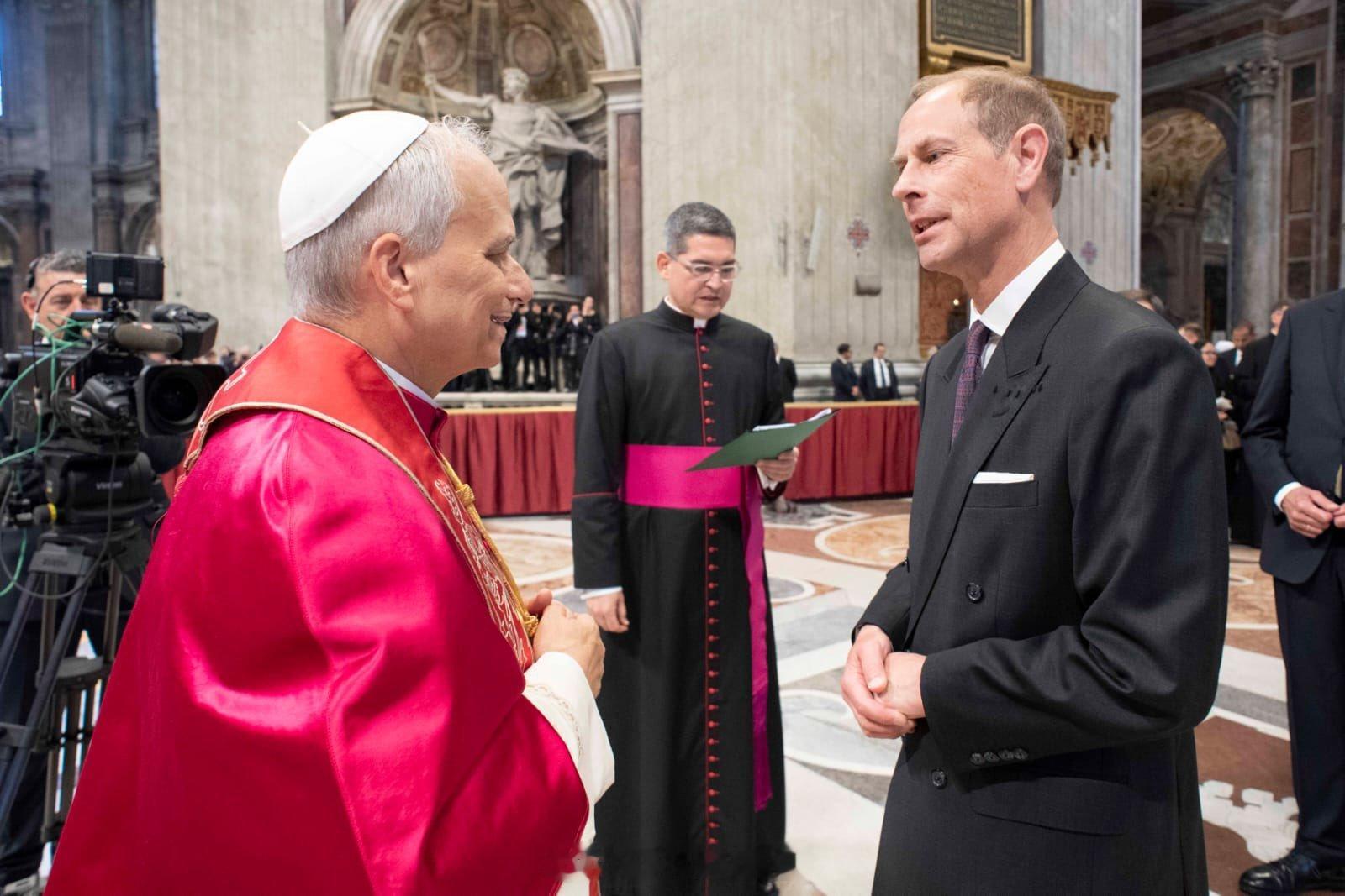 英国王室2025年5月18日，英国驻梵蒂冈大使ChrisTrott
