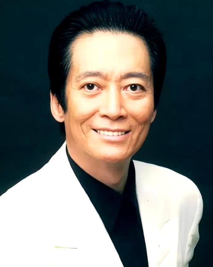 方刚的去世，给丁克一族上了重要一课！方刚一生虽然无儿无女，但是收养了多名义