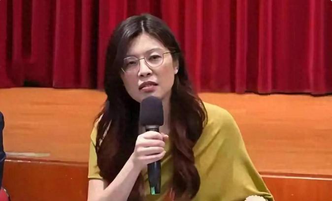 终场辩论结束，郝龙斌声量落后，上演“无中生她”，或再弄巧成拙每逢党内大选，台