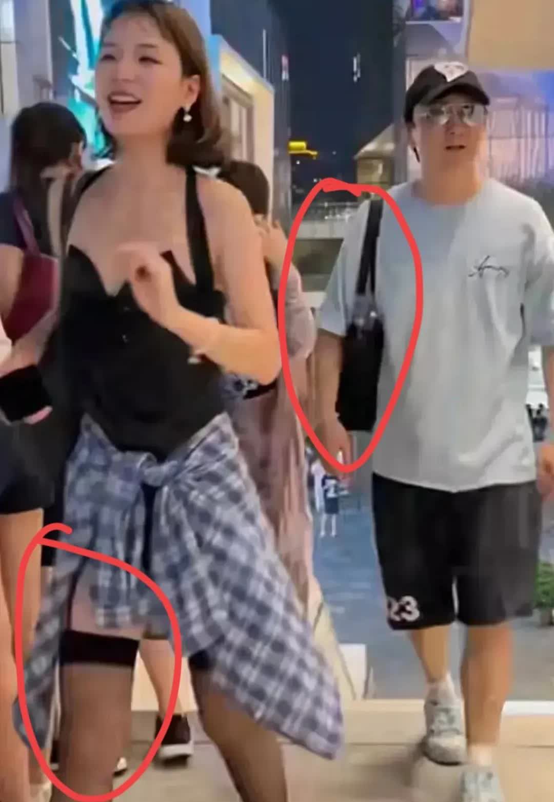 我敢断言，王思聪估计就是全网的男人里命最好的一个了！估计现在