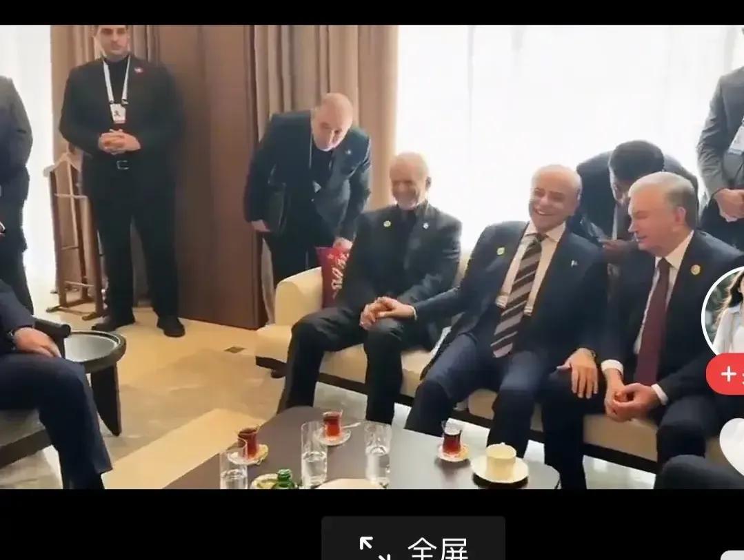 巴基斯坦自求多福吧，据报道，俄罗斯对印度又伸出了援手，普京政府已经同意，可以紧急