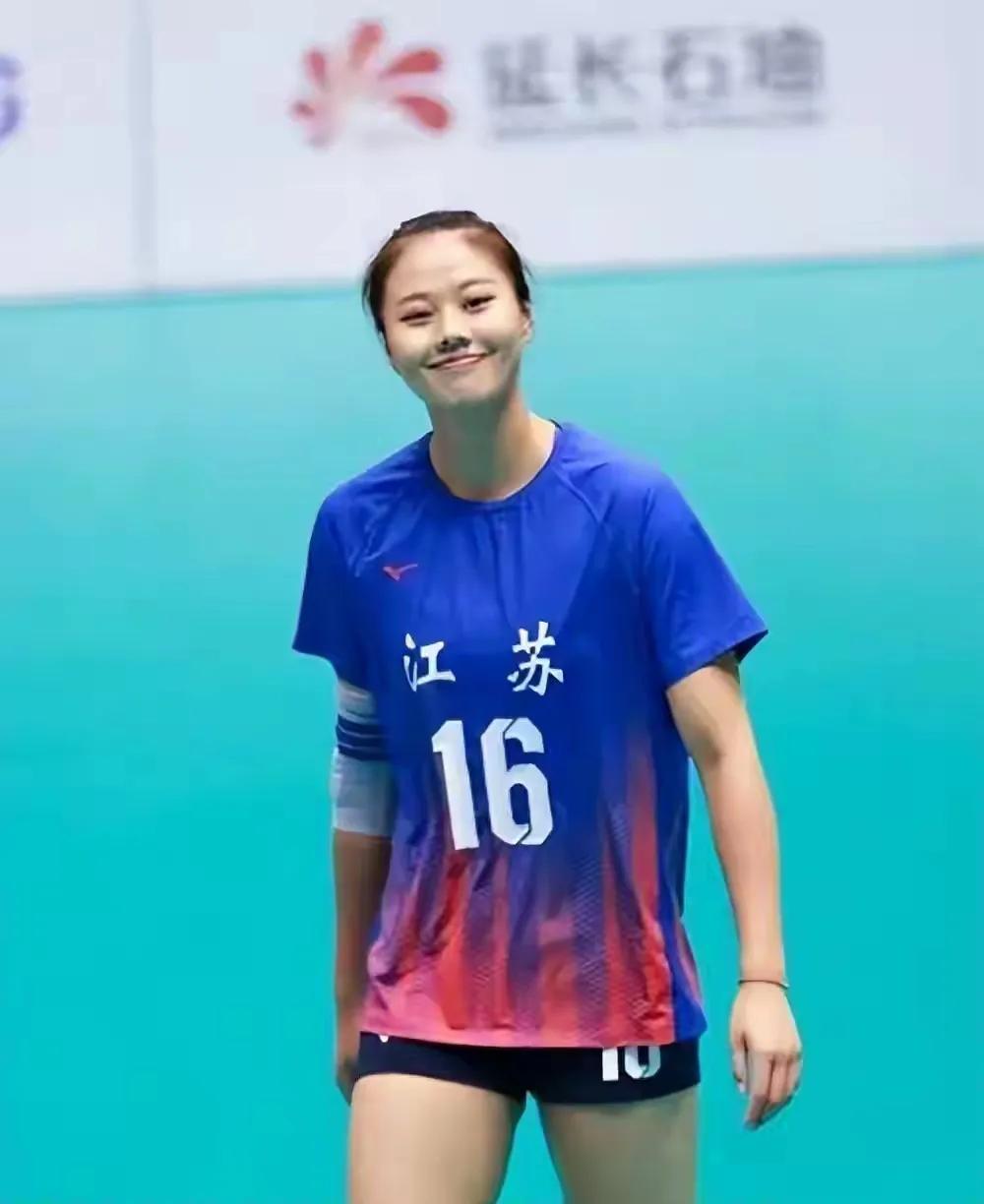 理性讨论，龚翔宇生涯赚了多少钱？1——3年赚了120万元，江苏女排；2—