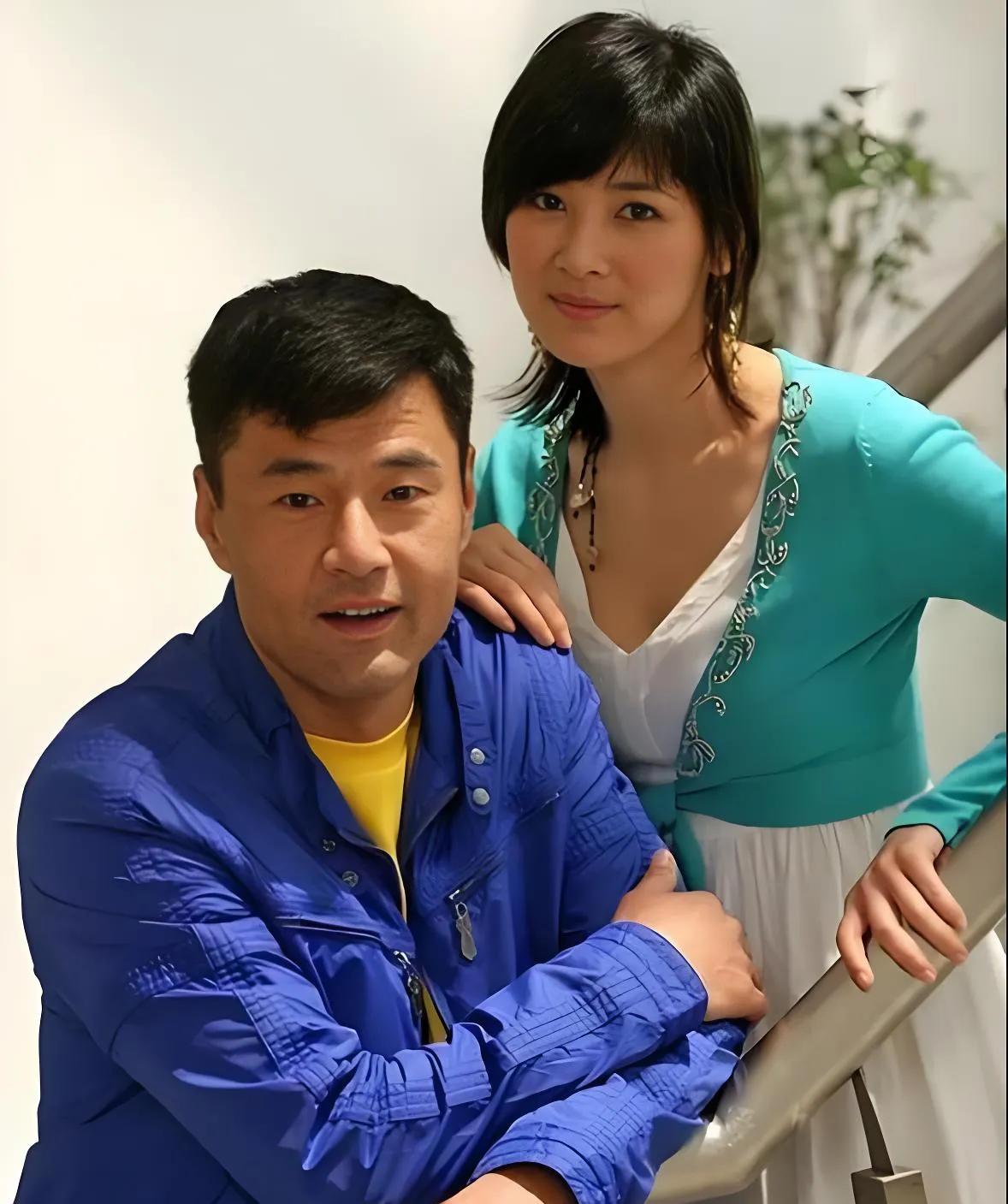 著名演员，制片人，导演于荣光出生于北京一个梨园世家，他的父亲是京剧表演艺术家于呜