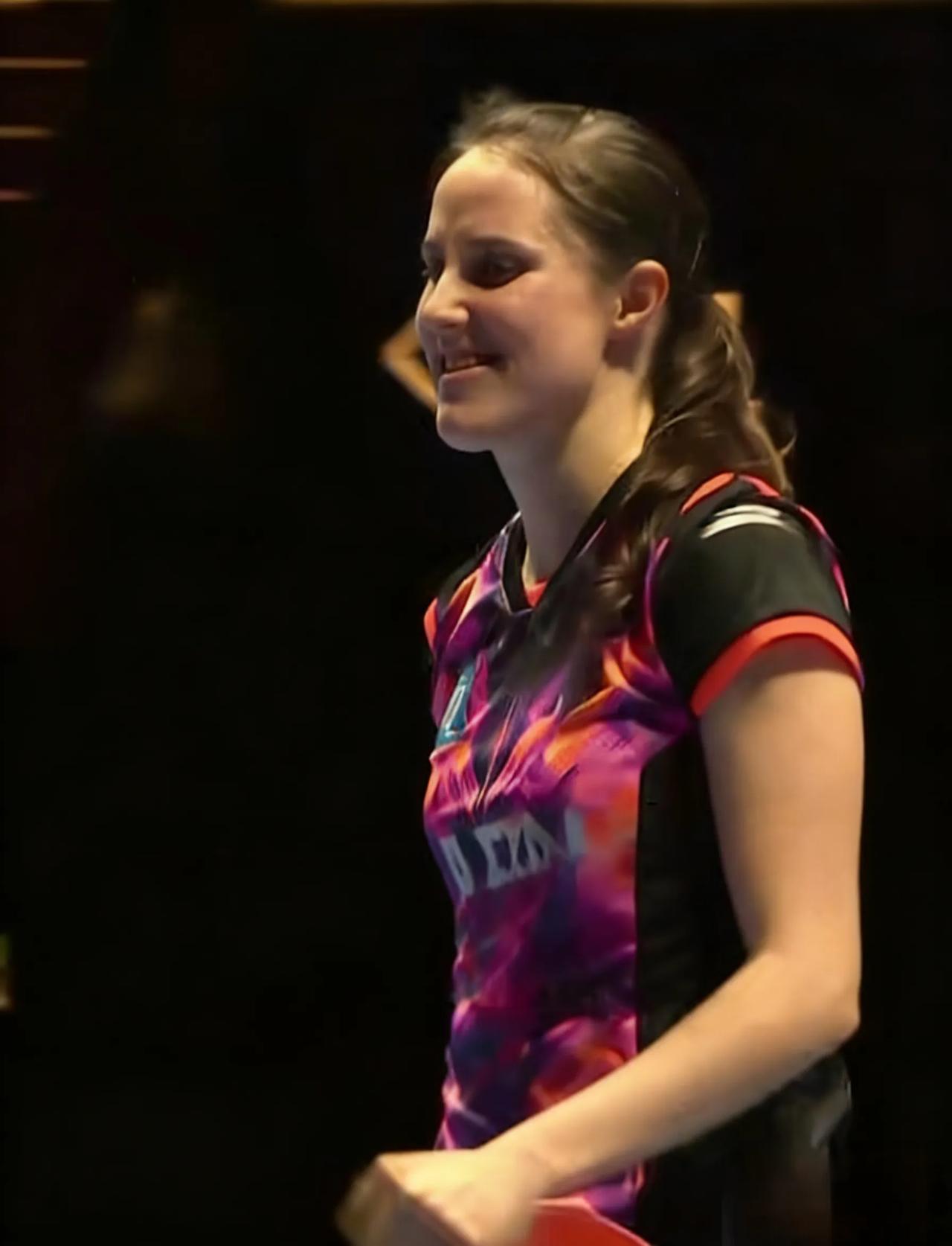 33岁的逆袭最动人，输球也是另一种警钟很多人只盯着王艺迪的0:4，我却更佩服