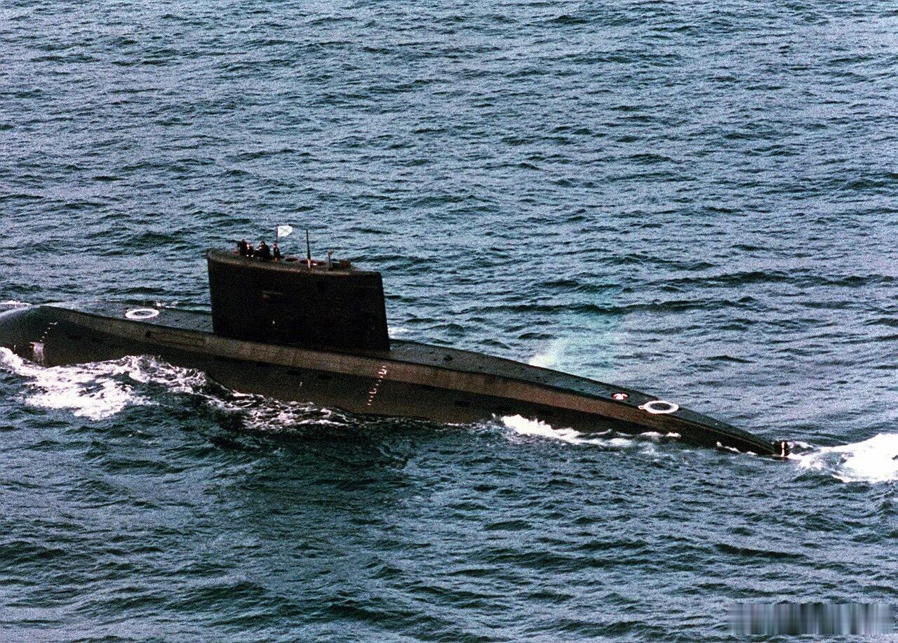 潜艇杀手——超级大黄蜂[doge]10月1日，美国海军VFA41“黑桃A”战斗攻击机中队自史诗狂怒行