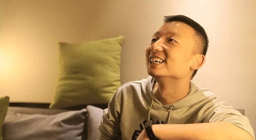 因为杜新枝认为这些事从头到尾就是一个炒作事件，许敏她们今天告明天告，场场告场场输