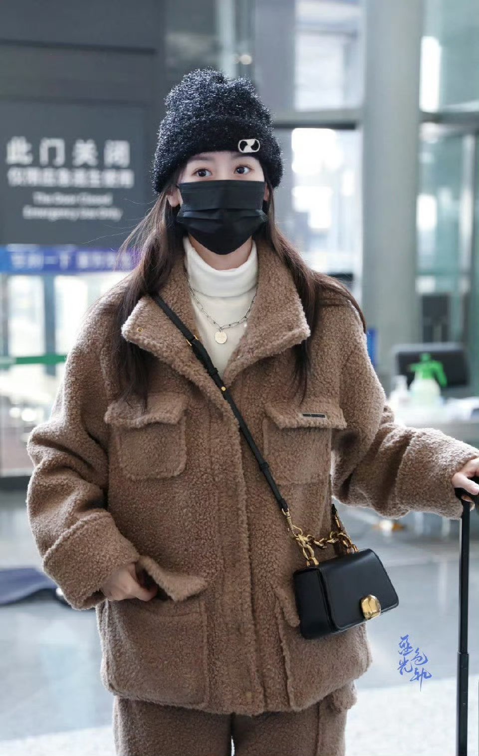 袁冰妍凭着这双美丽的眼睛~我一眼就认出来是我喜欢的人了！