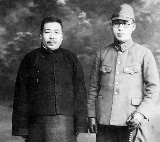 1937年，南京沦陷，一个汉奸却请日本人到家里吃饭，正吃着，汉奸忽然听到一阵求救