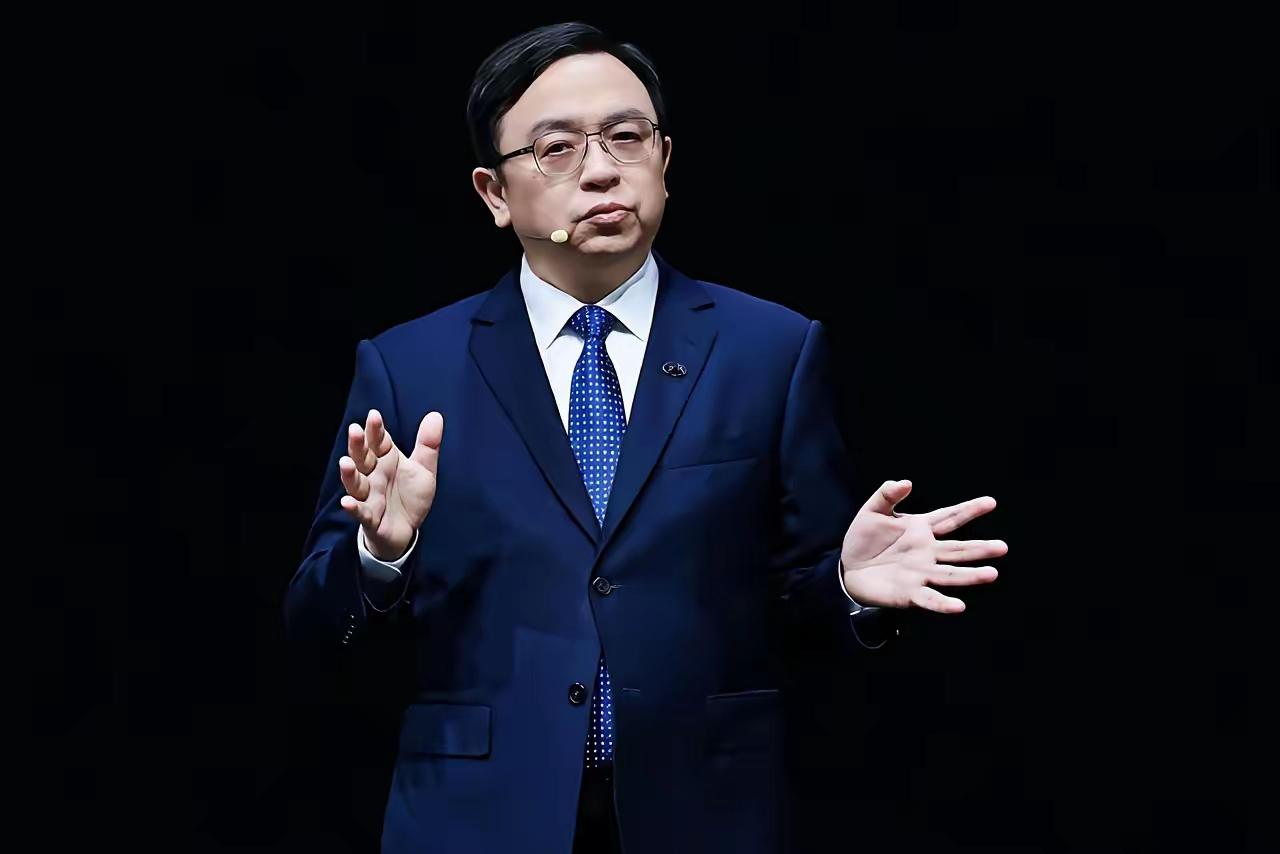 比亚迪汽车董事长王传福直言：“我宁可让地价高一点，也要在国内建厂，我要稳社会，因