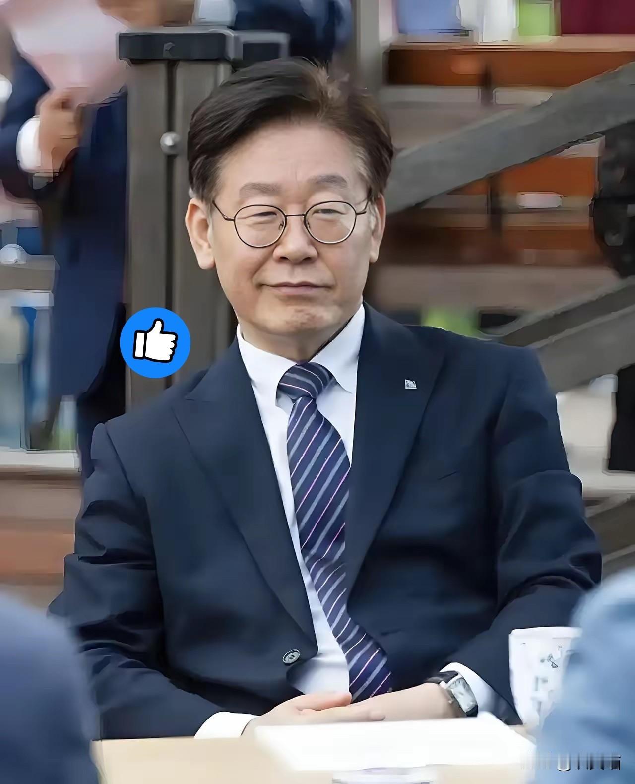 没想到，一位外国领导人的真诚举动，竟能如此精准地戳中我们的心坎。当香港福苑