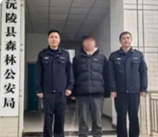 摆摊卖创可贴被刑拘？怀化这起案件，撕开了无数人忽视的生命隐患“不就是个创可