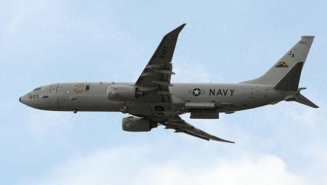外媒报道，美国海军一架P-8A“海神”巡逻机8月21日在“国际空域”飞越台湾海峡
