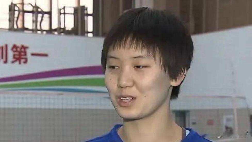 天津女排能赢下河南女排，三名球员功不可没。天津女排能在先失一局的情况下连扳三