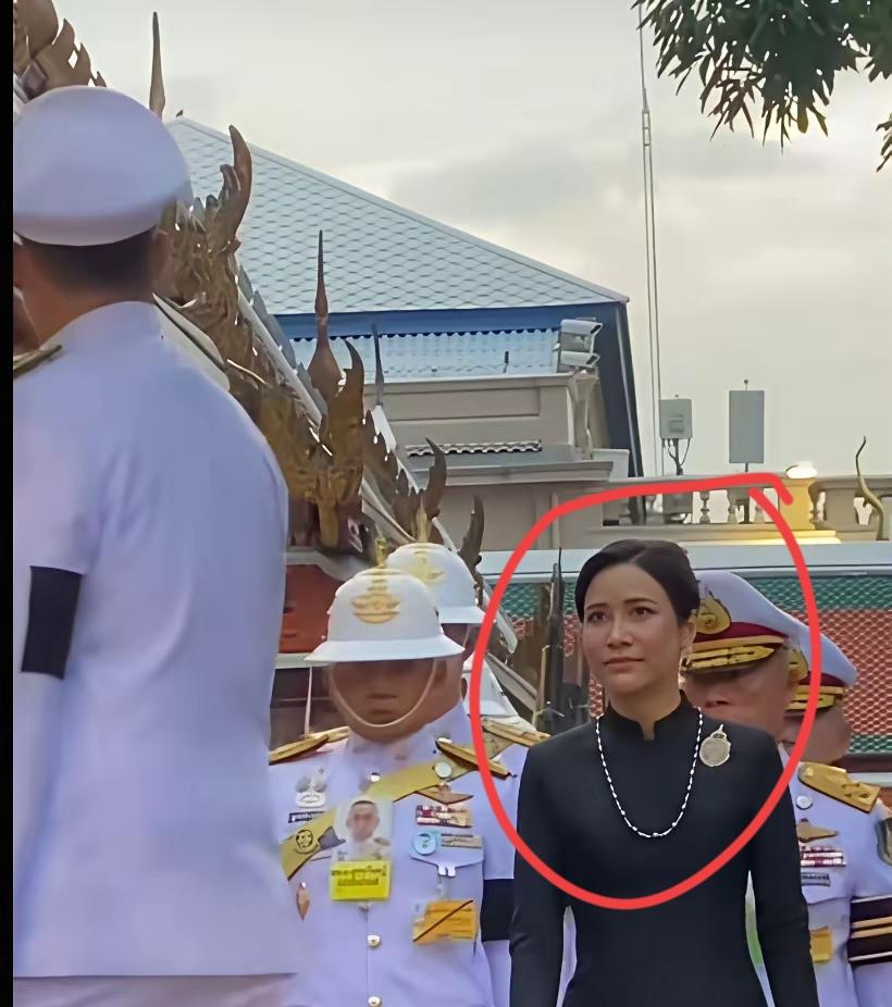 泰王玛哈，这是回心转意了！这一幕，苏提达王后是真的不想看到，为何？因为这是泰