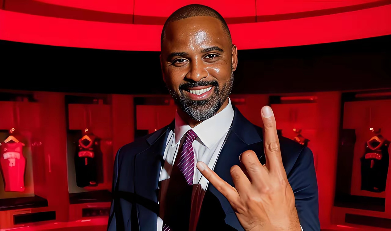 乌度卡犯的错，凭什么要火箭球员买单？作为火箭队死忠粉，看完季后...