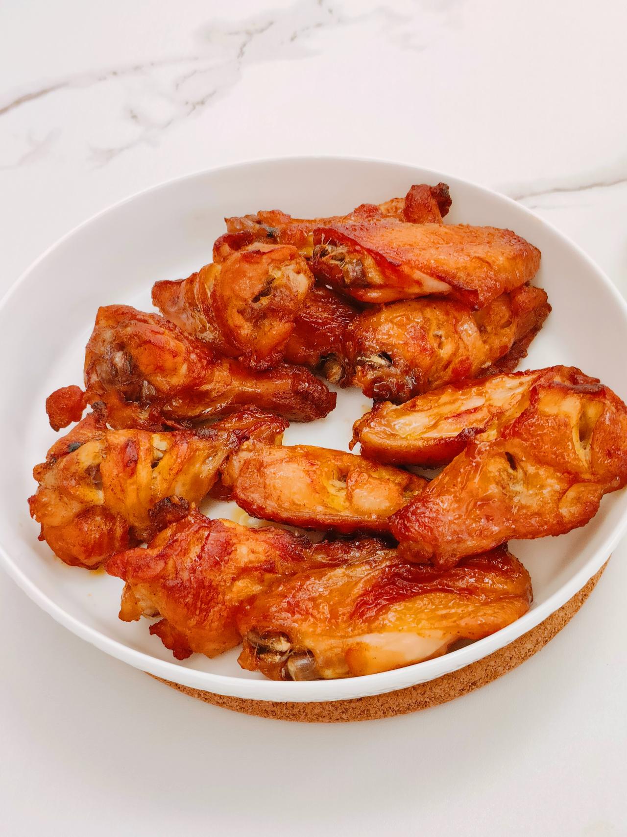 晚餐大闸蟹!酸菜炒饭和奥尔良烤翅都好畅销随手一拍晒美食晒出每日美食