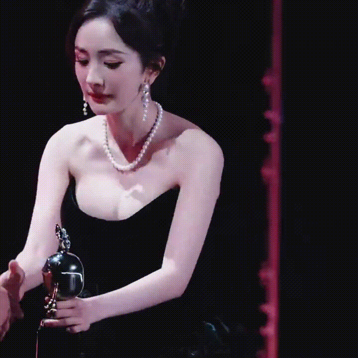 杨幂江山大同造型路透江山大同杨幂路透杨幂确实🔥！