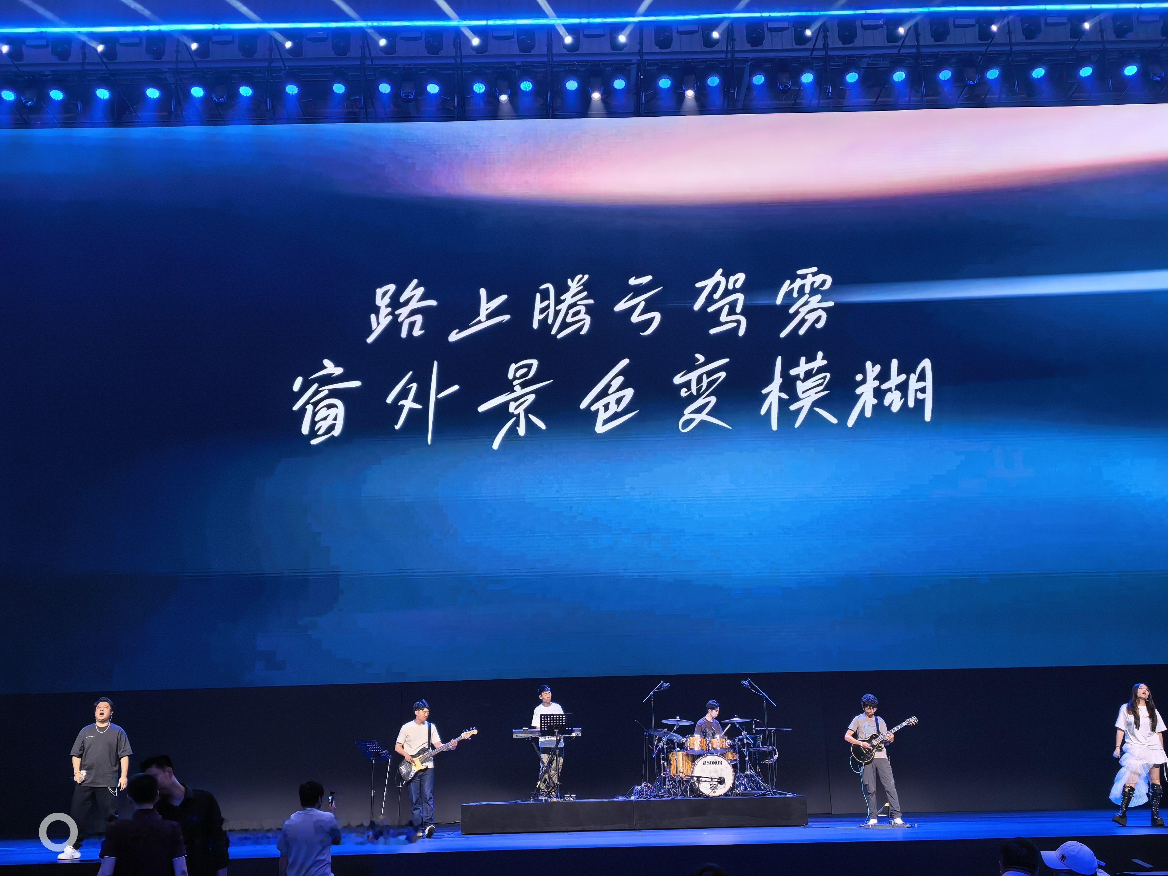 今晚蔚来es9发布你最想知道的问题是什么？电车老友记大v聊车蔚来es9上市发布会