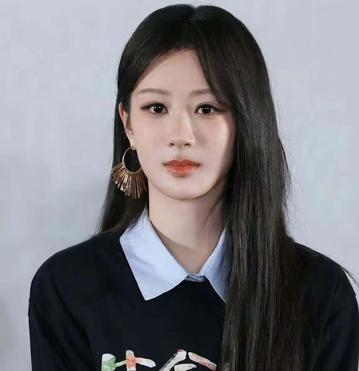 杨天真这话真的戳中内娱痛点，有些人不红真的是自身原因！杨紫被主持人喊老师，直接耿