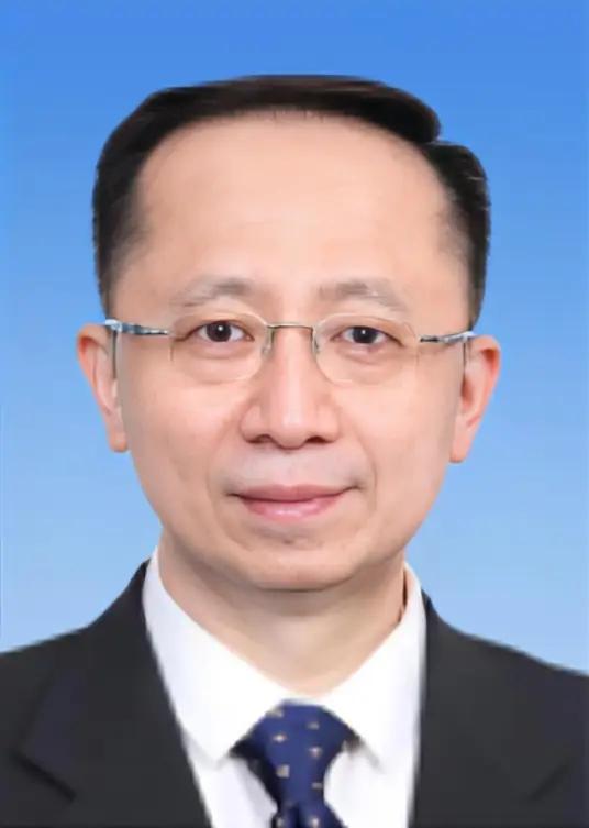 中国证监会新来个副主席刘浩凌，这个职位权力很大呀。刘浩凌，1971年7月出生，他