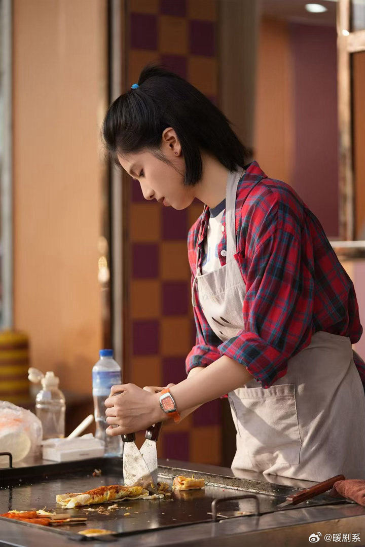 菜市场杀青一口气放了30张图致我那菜市场的白月光30张剧照一次性放出，这宠粉力