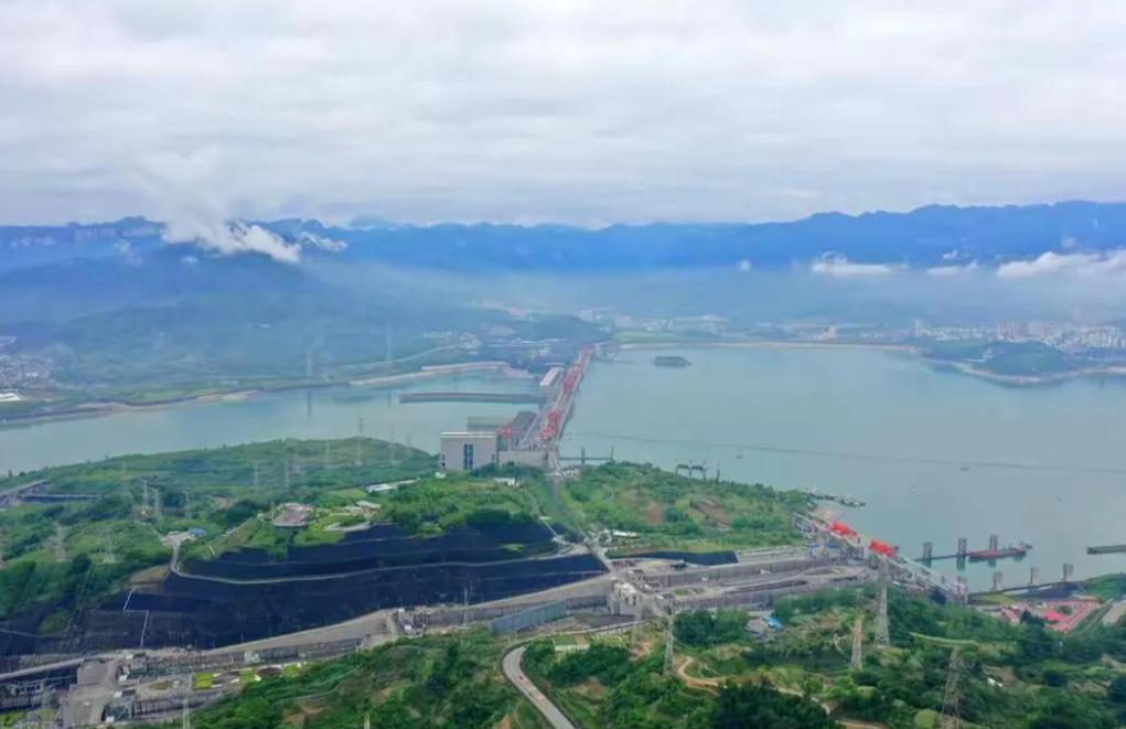 中国每年流失110亿方水，却被邻国拦截建水库，规模超过三峡。咱们老百姓过日子