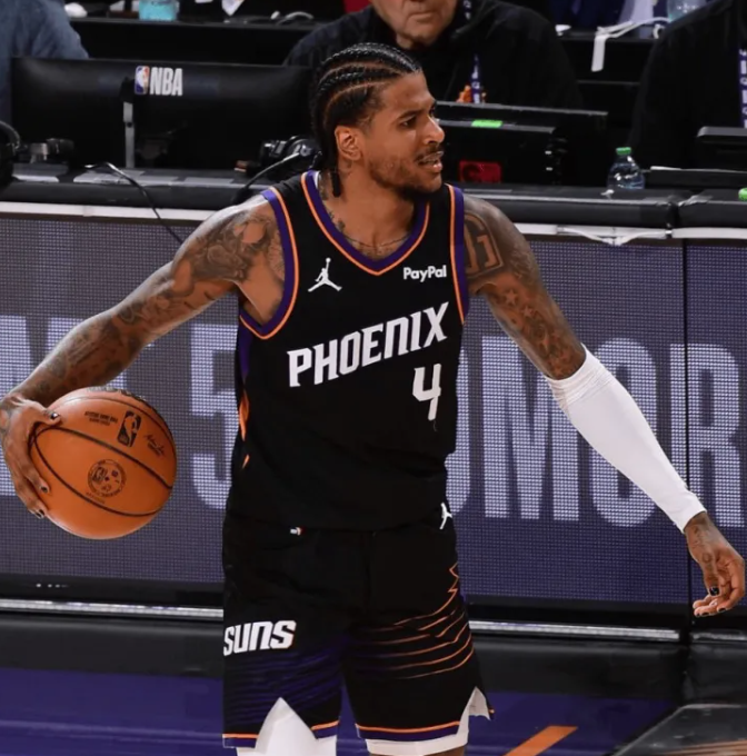 太阳（0）122-131输给雷霆（4），无缘西部半决赛。太阳球员杰伦-格林本轮