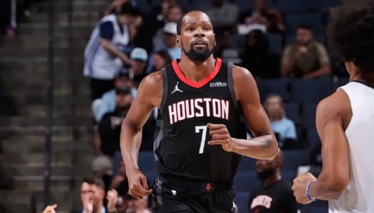 18中5！+20！杜兰特28分队友全爆发，乌度卡一招让灰熊彻底懵了：原来陷阱在这里