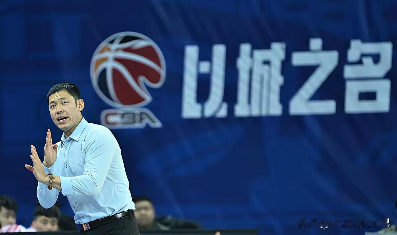 北控主帅张庆鹏已经递交辞呈，理由是战绩不佳！北控男篮昨晚20分惨败给浙江后，传