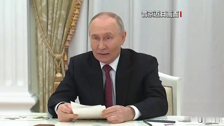 俄罗斯现在已经急不可耐了。普京签发了一项强硬命令：从此不再借道蒙古国和哈萨克斯坦
