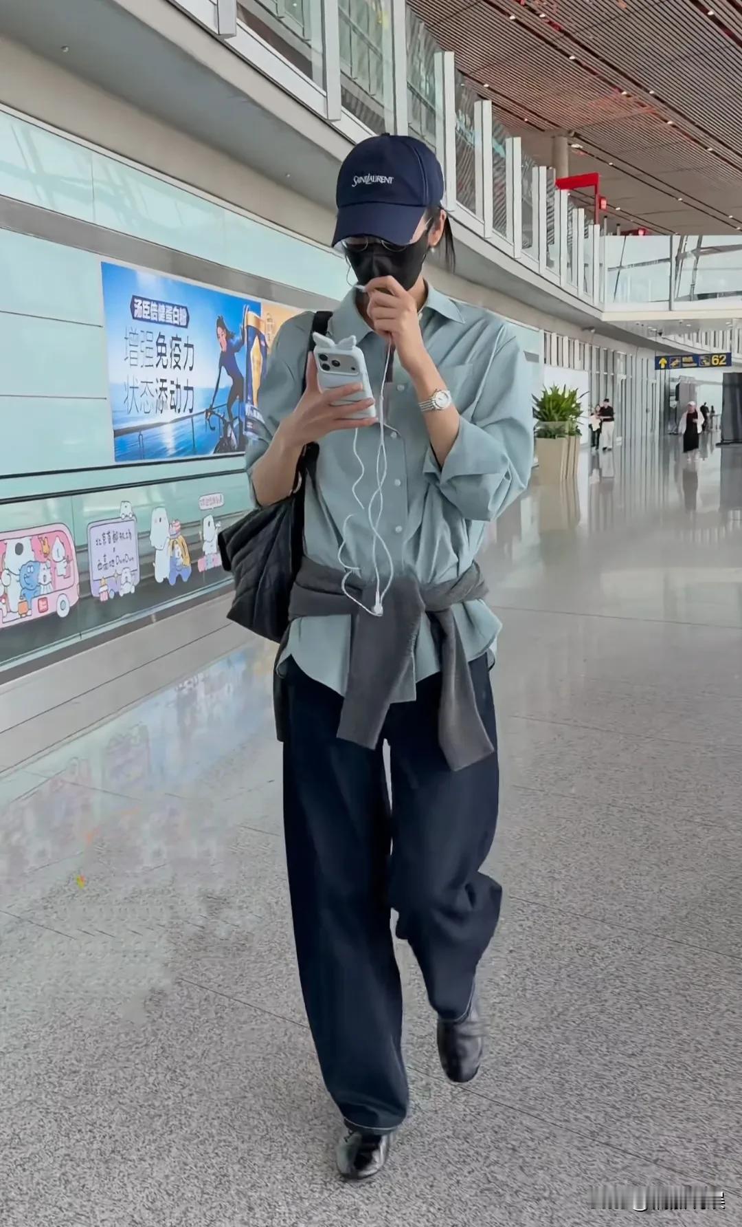 刘雯就是传说中的“美强惨”吧，谈个恋爱，居然被cp粉骂上了热搜。[捂脸哭]井柏然