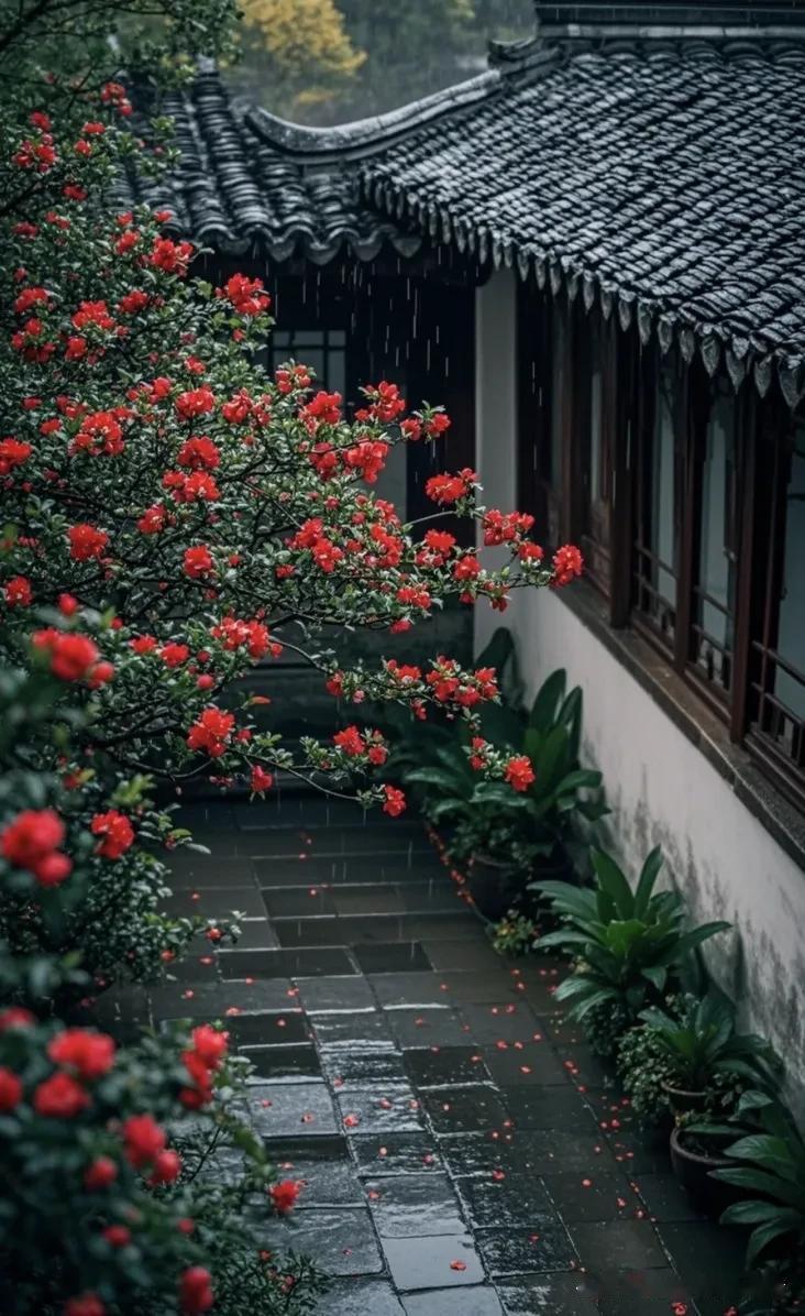 有个程序员叫李明亮，2019年在杭州某大厂写代码，每天加班到凌晨两点。他有个习惯